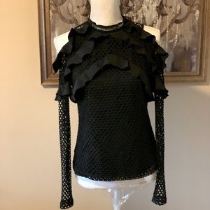 Guess Fishnet Cold shoulders Ruffle top